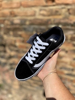 Vans Old Skool na internet