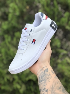 Imagem do Tommy Hilfiger sapatênis sintético