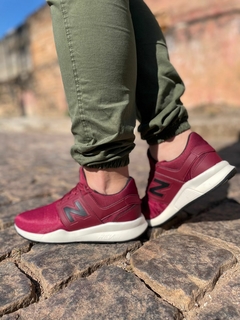 New Balance na internet