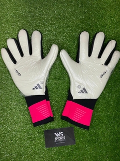 Luva adidas Predator Pro na internet
