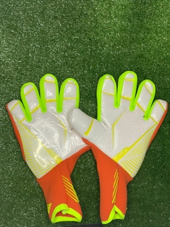 Luva adidas Predator Pro na internet