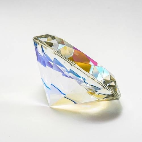 DIAMANTE FURTA COR PARA FOTOGRAFIA