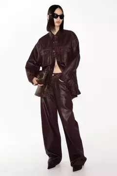 CAMISA OVERSIZE ENGOMADA H&M
