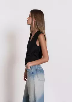 BERMUDA JAMES en internet