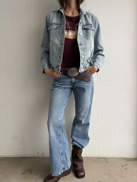 DENIM FLARE TIRO BAJO RIGIDO