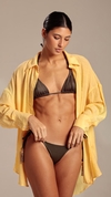 Chemise amarela (Curta)