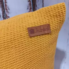 ALMOHADÓN WAFFLE