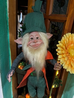 Duende Benicio Recolector Nocturno de 60cm Articulado con Base en internet