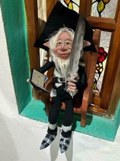 William Duende de los Propositos con Silla - Cosas de Duendes