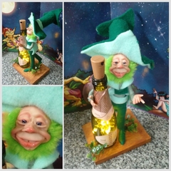 Duende Irlandes con Luminaria en botella de 32cm de alto en internet