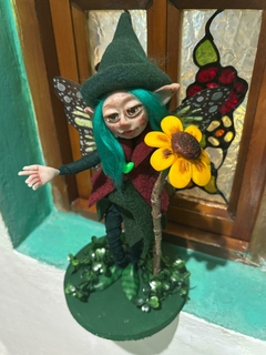 Hada Flor del Amor con base 28cm de alto