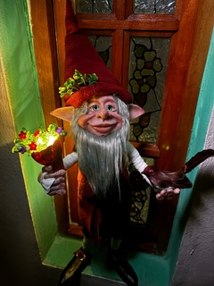 Imagen de Duende Evaristo Protector Nocturno de 60cm Articulado