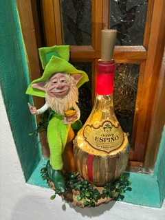 MATEO Duende de la Abundancia con Botella Luminaria 30cm de Alto en internet