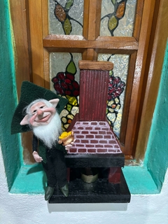 Duende de la Abundancia con Chimenea Sahumador en Base 25cm de alto