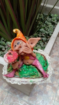 Duende Protector en canastita - Modelo 3 en internet