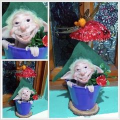 Duende Escondido de 23cm aprox en Maceta con mariposa y hongo - comprar online