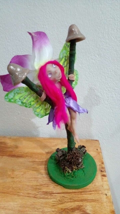 Hada Flor Pieza de Colección de 24cm de Alto con Madera Natural en internet