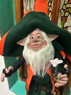 Duende Gregory Leprechaun con Cerveza de la Abundancia Articulado de 50cm Aprox. de Alto - tienda online