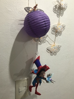 Imagen de Duende Tierno Articulado de 25cm con Colibrí en Globo para colgar