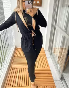 Conjunto Moletinho Blusa Parka e calça Skinny - comprar online