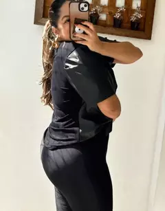 Blusa manga curta, Frente couro vegetal e costas tecido malha com Elastano- Blusa Ana - loja online