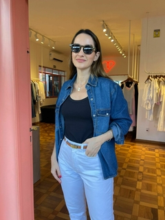 Camisa Jeans Feminina Escura na internet