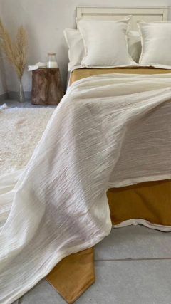 Cubre edredón Avellana /Off white Twin - comprar online