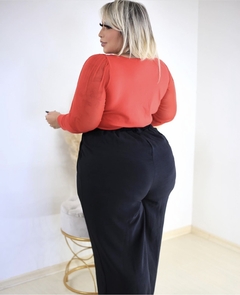 Cropped Renda Luxo Chantily Maitê