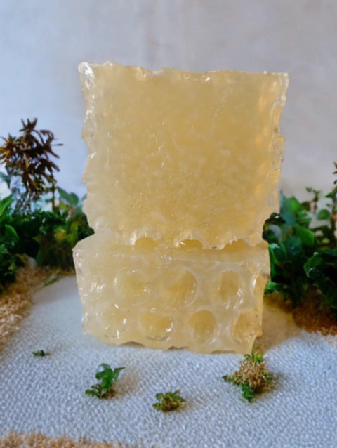 Sabonete Artesanal para Humanos e Pets de Mel 55g - comprar online