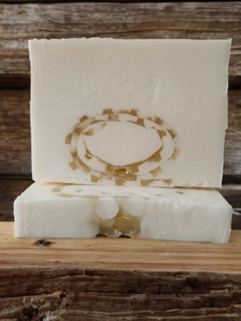 Sabonete Artesanal para Humanos e Pets de Aveia com Favo de Mel 115g