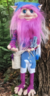 Imagem do Duende Flexível de Cabelo Rosa e Olhos Azuis + Brindes