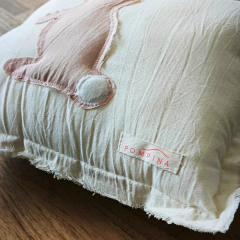 Almohadoncito bebe conejo en internet