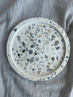 Plato terrazo chico - comprar online