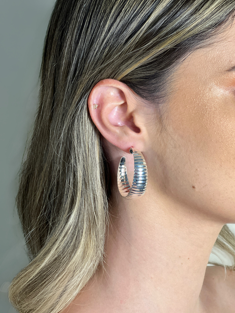 Argola Prata Texturizada