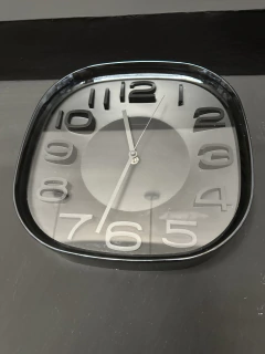 Reloj cuadrado Black & Black