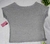 Blusa de ombro na internet