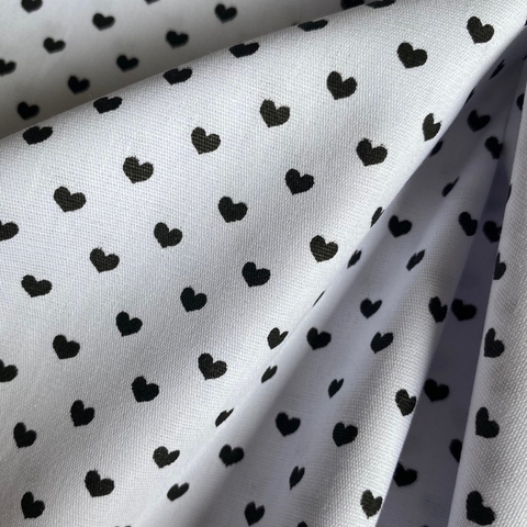 Tecido Tricoline 100% Algodão Mini Corações P&B