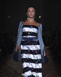 vestido Galaxy en internet