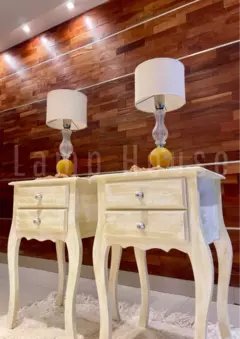 Imagen de Mesa de Luz Reina Ana XL - Pátina Beige/Blanco