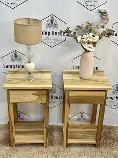 Mesa de Luz Petiribi - 1 cajón + estante - comprar online