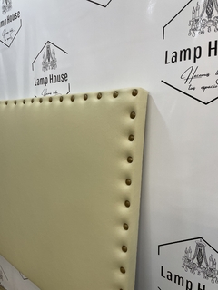 RESPALDO LISO CON TACHONES - Lamp House