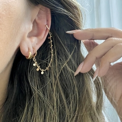 PIERCING DE ARGOLA COM CORRETINHA DE MEDALHAS BANHADO A OURO 18K - comprar online