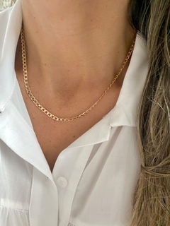 COLAR CORRENTE TIPO GRUMET BANHADO A OURO 18K - comprar online
