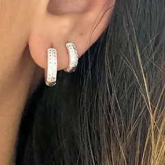 Argola Zircônias Banhado a Prata 15mm
