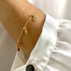 PULSEIRA COM MEDALHAS EM FORMA DE GOTA 18K