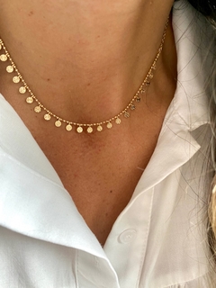 Choker com mini Medalhas Frisada Banhado a Ouro 18k - comprar online