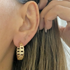 Brinco Argola Elos Banhado a Ouro 18k