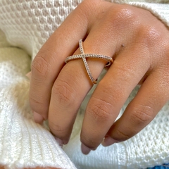 ANEL CRUZADO COM ZIRCONIAS BANHADO A OURO 18K - comprar online