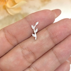 Piercing Folha com Zircônias Prata 925 na internet