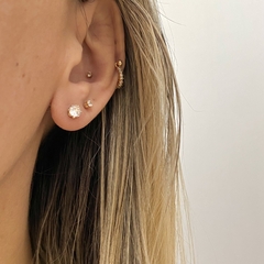Conjunto Ponto de Luz Banhado a Ouro 18k 5mm na internet